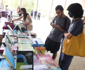 20250916_3-feira-do-livro-unb_betomonteiro 11